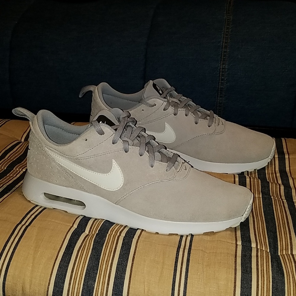 Nike Air Max Tavas